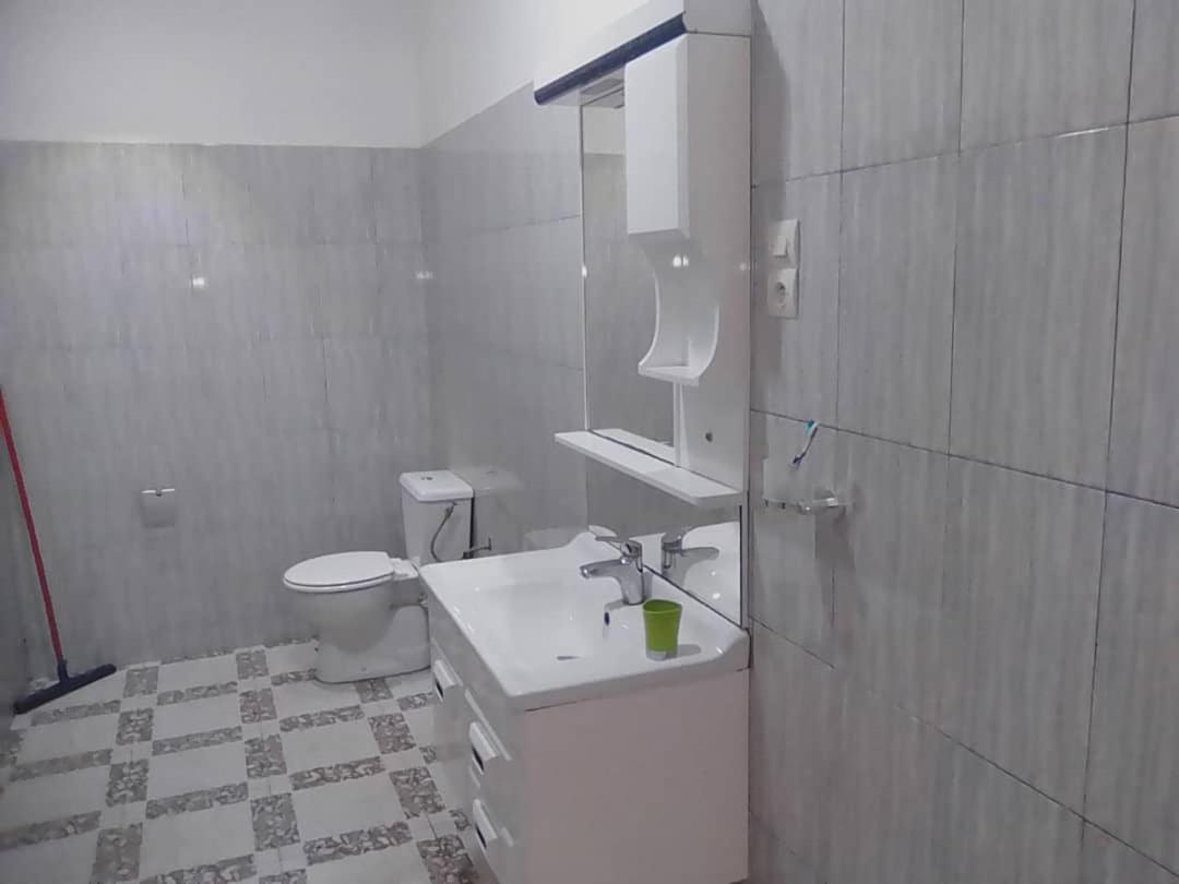 Appartamento Hebertogo Casablanca Lomé Esterno foto