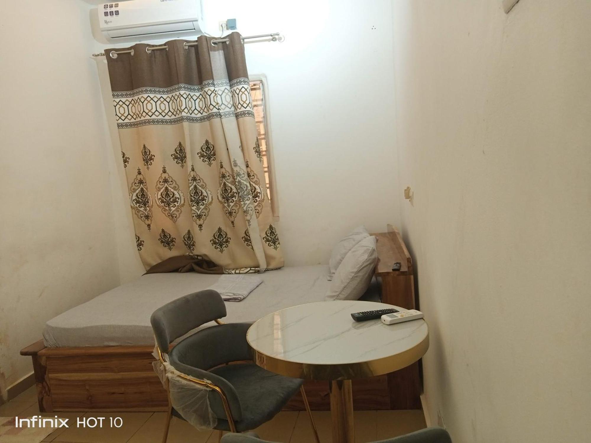 Appartamento Hebertogo Casablanca Lomé Esterno foto